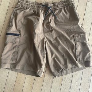 Men’s cargo shorts